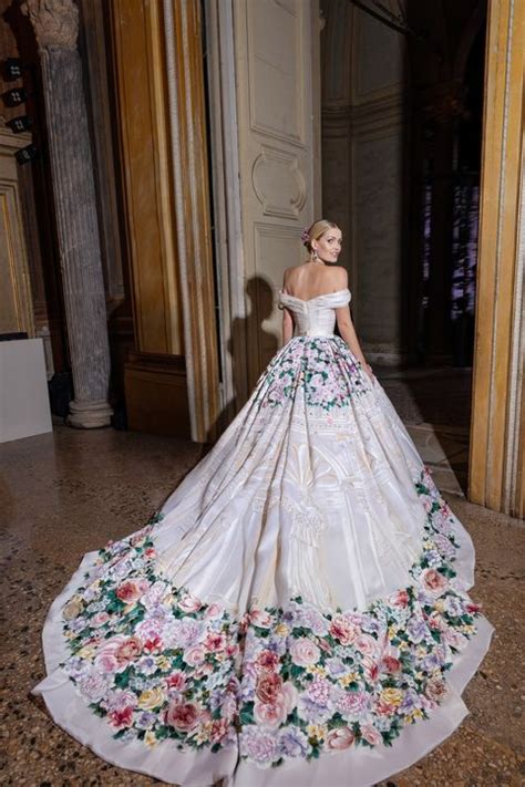 abiti da sposa civile dolce gabbana 2019|Dolce & Gabbana Abito Da Sposa .